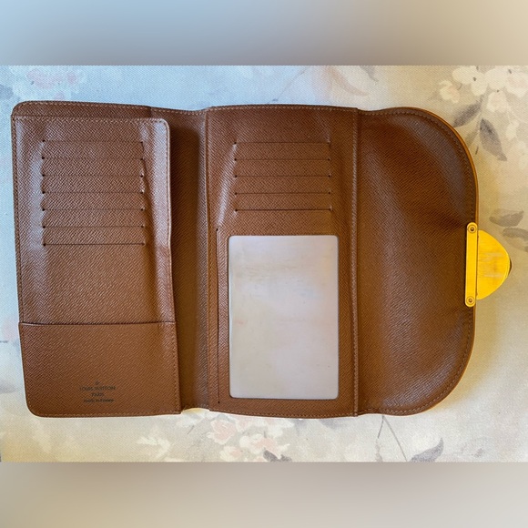 Authentic Louis Vuitton Monogram Eugenie Wallet w/ Brass Push Lock Hardware EUC - Picture 3 of 4